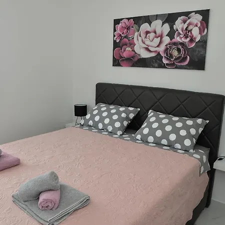 Apartment Laura Zadar